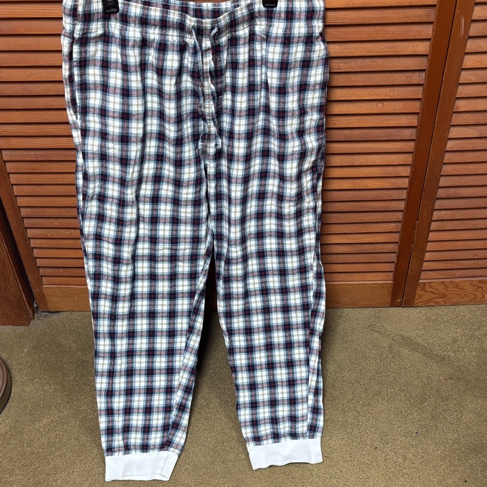 Old Navy Women’s Plaid Jogger Pants - White, Navy & Burgundy
